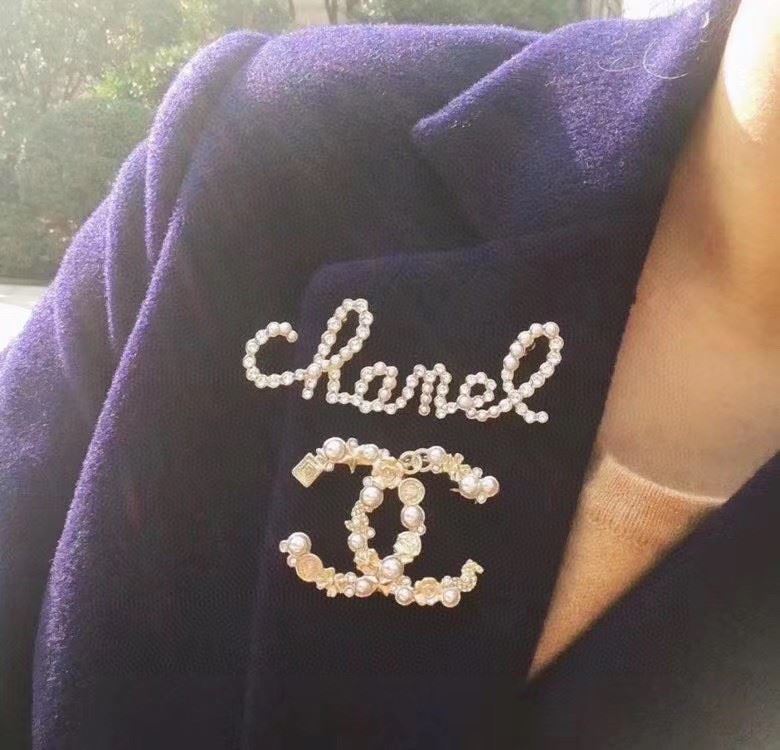 Ch**el brooches
